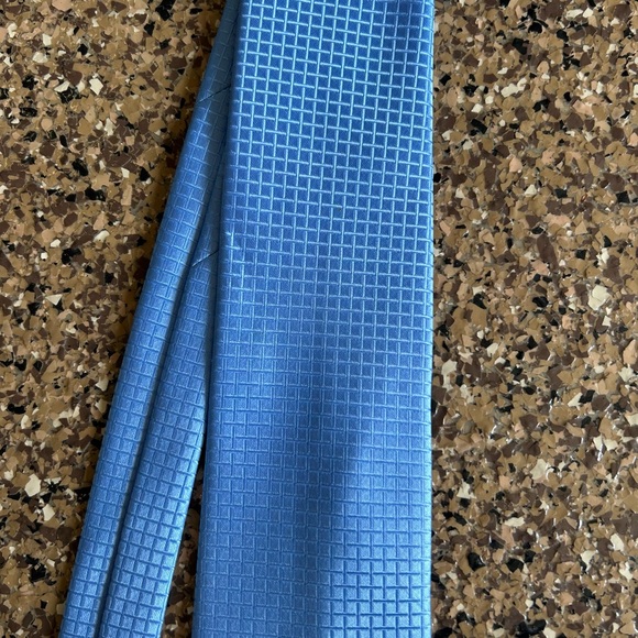 Geoffrey Beene Light Blue Textured Men's Tie - Picture 2 of 4